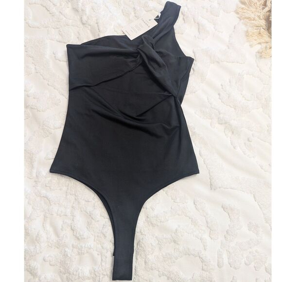 ✨ Adreamly Black One Shoulder Seamless Sleeveless Bodysuit S - Picture 4 of 7